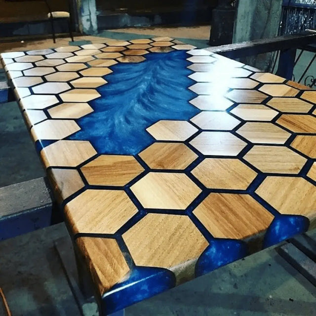 Mesa panal con resina epóxica