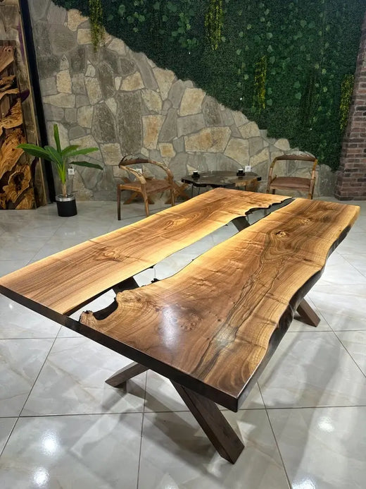 Mesa con resina epóxica transparente full estética 2026